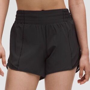 Lululemon Hotty Hot shorts
